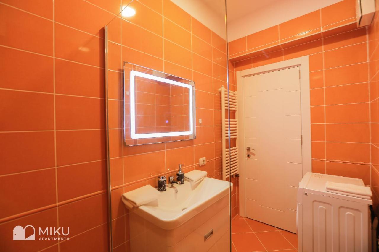 Miku Apartment - Perfect 1Bedroom At Komuna E Parisit Tiran Dış mekan fotoğraf