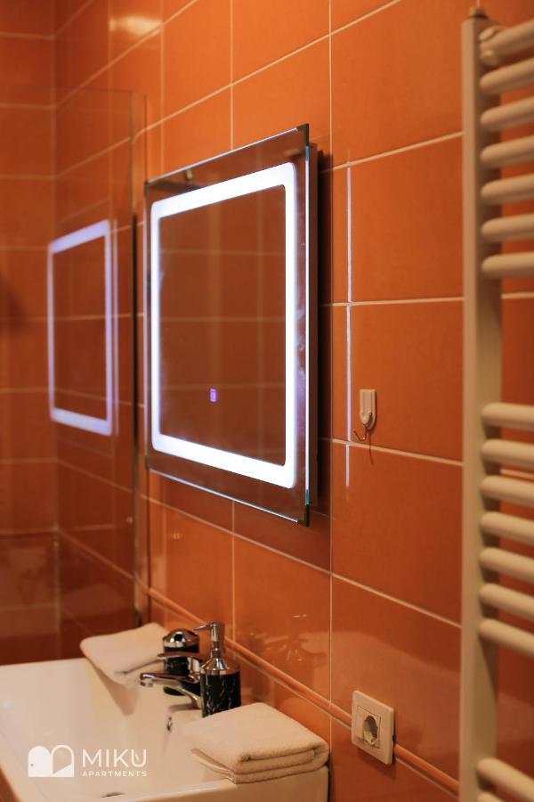 Miku Apartment - Perfect 1Bedroom At Komuna E Parisit Tiran Dış mekan fotoğraf